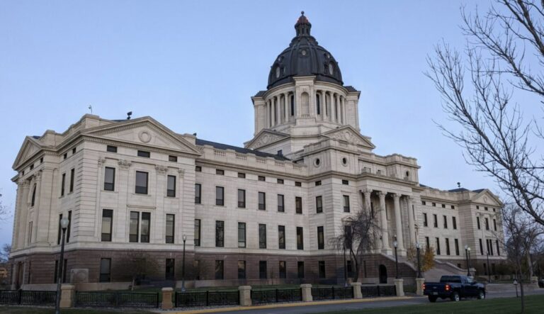 Image of the South Dakota Capitol in Pierre