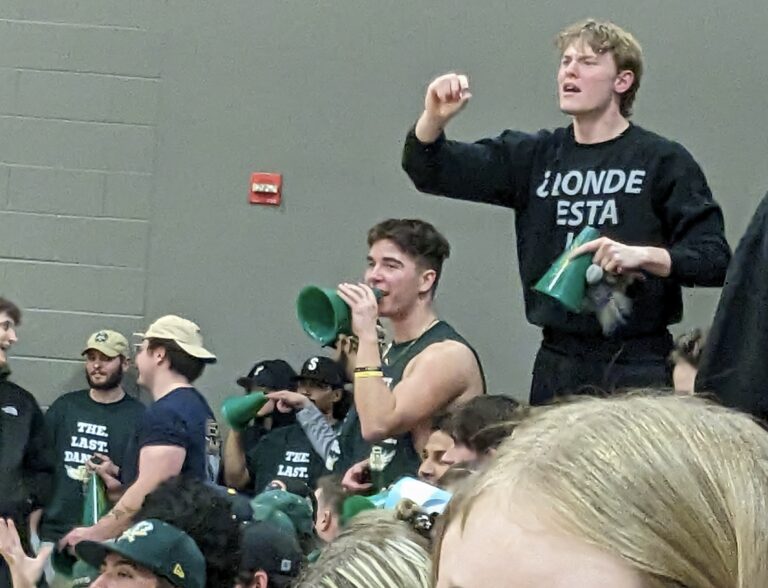 PXL 20230217 021920560