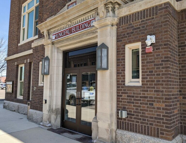 Photo of Aberdeen Municipal Building