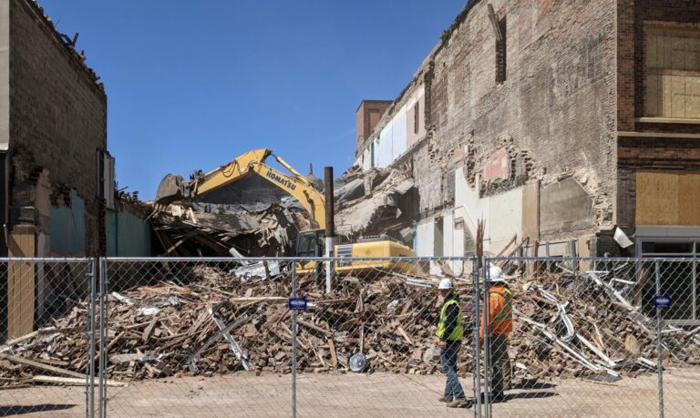 Van Slyke Building demolition in downtown Aberdeen on Tuesday, May 2, 2023. Aberdeen Insider photo by Scott Waltman top news stories 2023