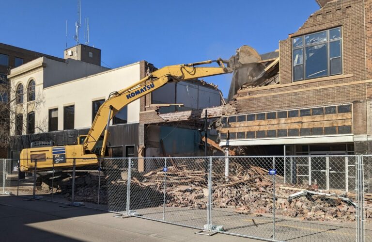 PXL 20230502 141517805