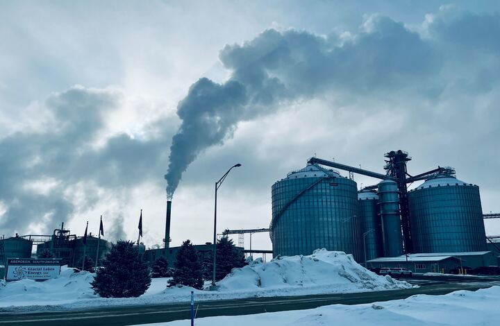 The Glacial Lakes Energy ethanol plant on the west side of Aberdeen hopes to connect to Summit Carbon Solutions' sequestration pipeline. South Dakota Searchlight photo by Joshua Haiar