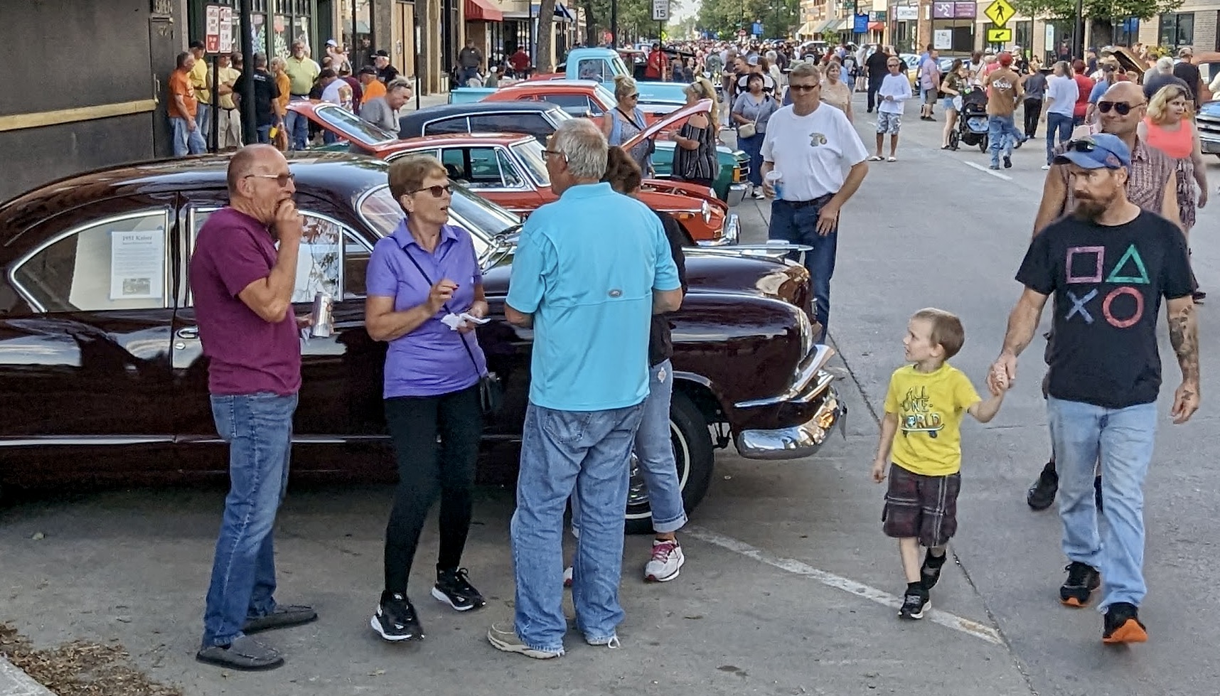 The Sizzlin' Summer Nights car and bike show drew a crowd to downtown Aberdeen on Saturday, Aug. 26. Aberdeen Insider photo by Scott Waltman
