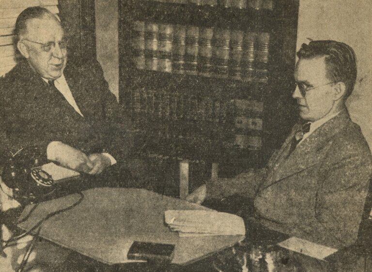 Jerome Beatty, left, a staff writer for American magazine, interviews Aberdeen attorney Vernon Williams in 1948. American News photo provided by Dacotah Prairie Museum