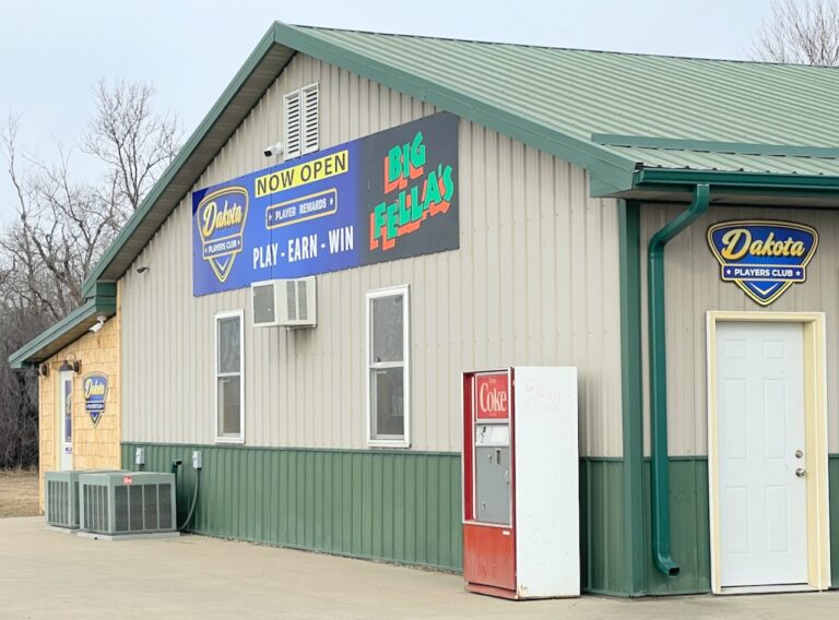 Big Fella's on the east side of Aberdeen has expanded to include a Dakota Players Casino, which opened Thursday, March 14. Aberdeen Insider photo by Elisa Sand.