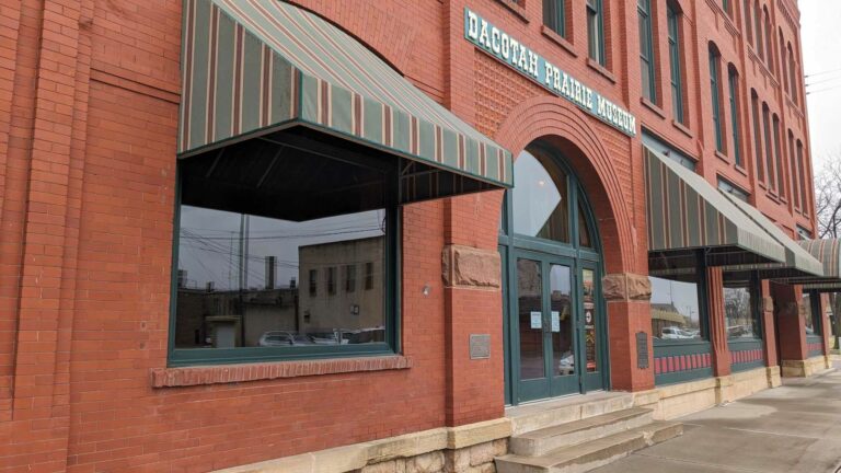 Dacotah Prairie Museum