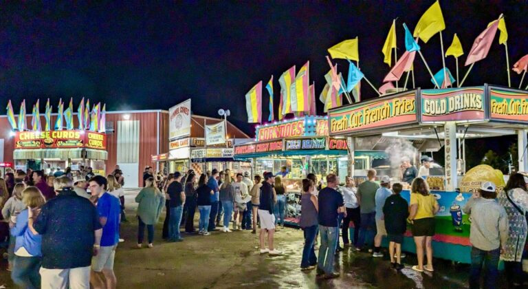 Food vendors were busy after the Friday, Aug. 17 concert at the Brown County Fair. Aberdeen Insider photo by Scott Waltman.