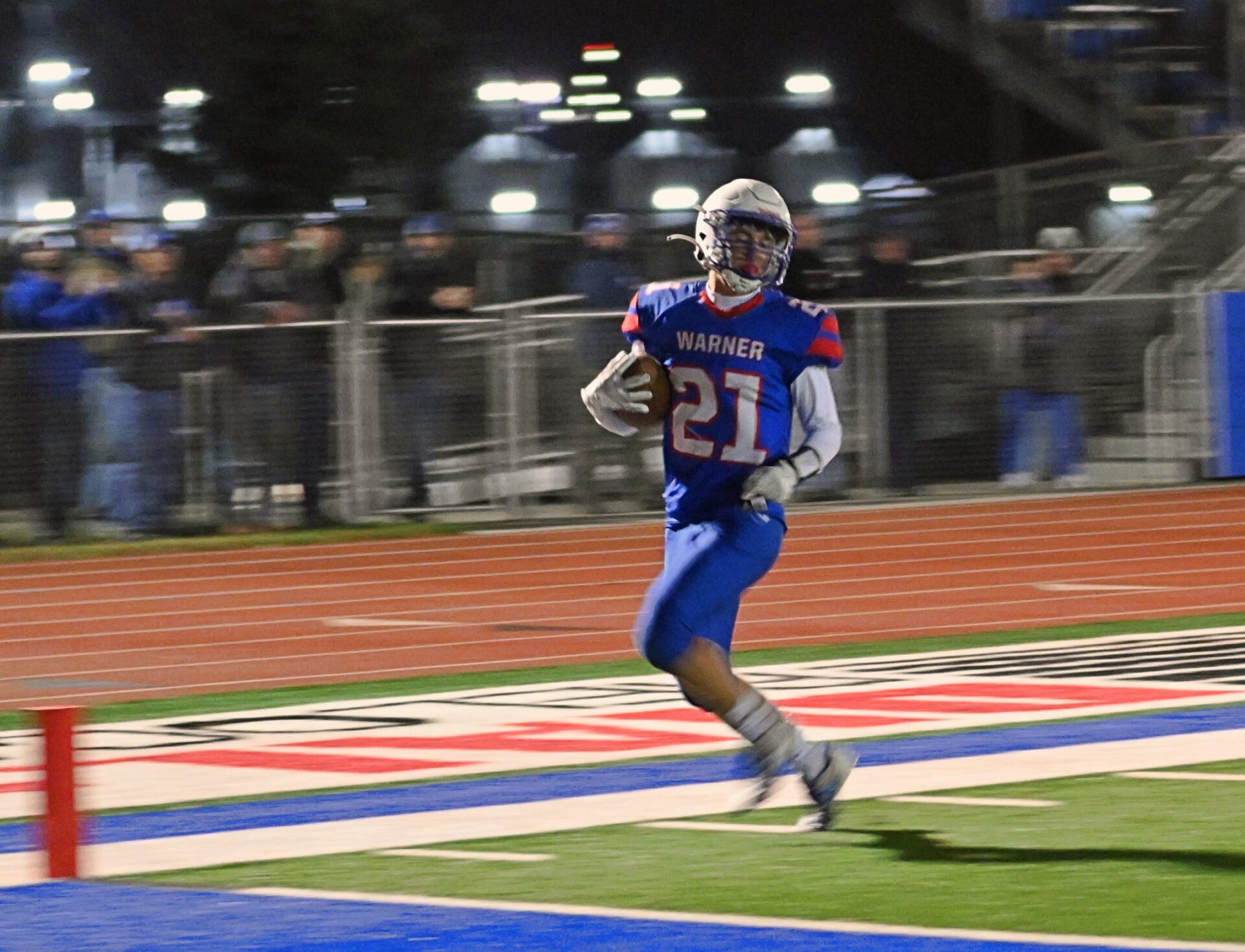 High school football: Roncalli's season ends in 11B playoffs; Warner rolls into 9A quarterfinals 3 WAR VOLK TD