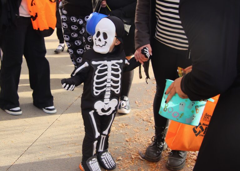 Trick or treating 2024. Aberdeen Insider photo by Shannon Marvel