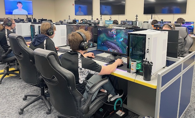 Central High School esports members compete in a League of Legends match. The esports state tournament is Feb. 14 and 15 in Aberdeen. Aberdeen Insider photo by Elisa Sand.