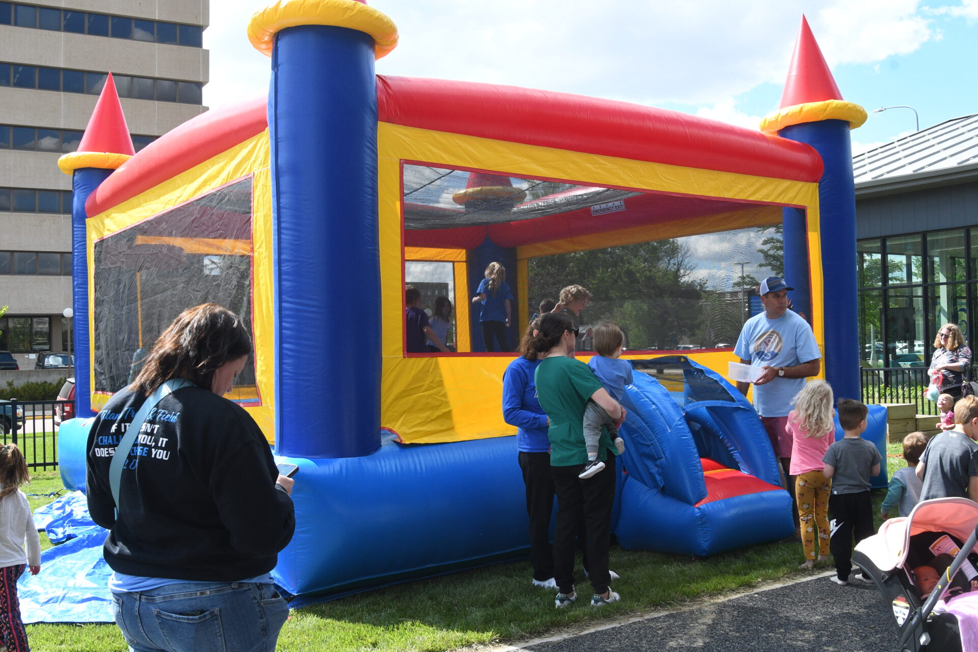 Gallery: Kids summer reading program kicks off at K.O. Lee Aberdeen Public Library 7 Kids had fun in a bounce house at the K.O. Lee Aberdeen Public Library's kickoff for the youth summer reading program on Thursday, May 22. Aberdeen Magazine photo by Annie Scott.