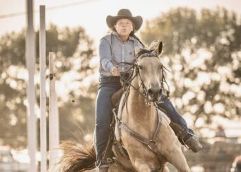 High school rodeo rider Brooklyn Beringer on her horse Sadie. Beringer graduated from Potter County and plans to be part of the South Dakota State University Rodeo team. Courtesy photo.