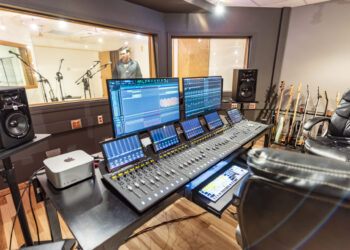 Grey Willow opens new recording studio in Aberdeen 2 Equipment at Grey Willow Studios in downtown Aberdeen will allow local musicians to finish professional recordings in town. Aberdeen Insider photo by Troy McQuillen.