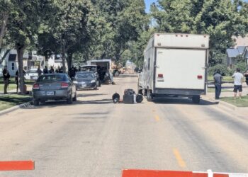 Aberdeen police and other agencies responded to North Kline Street on Wednesday, Aug. 27 after receiving a report of a weapons offense from the neighborhood. Aberdeen Insider photo by Scott Waltman.