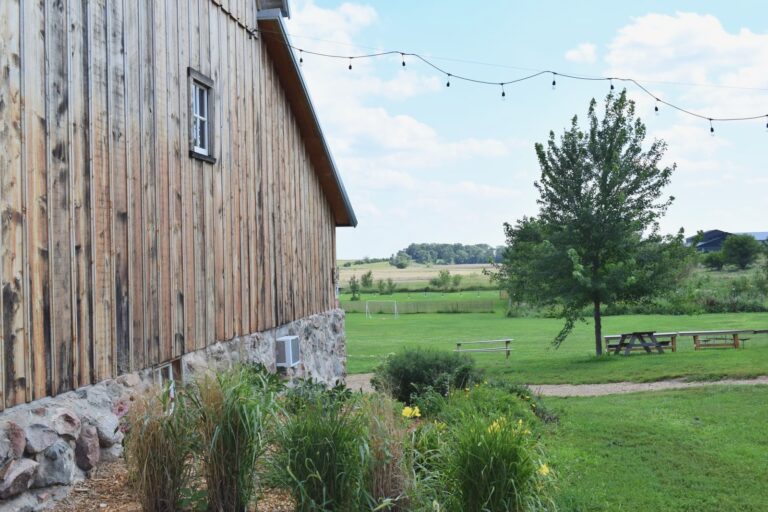 The exterior and seating space of the Good Earth barn near Lennox. South Dakota News Watch photo by Molly Wetsch.