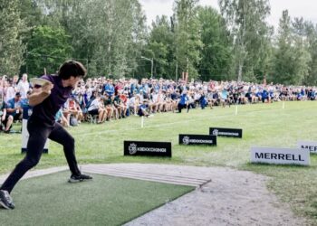 Aberdeen native Ezra Aderhold finds global success on disc golf course 4 Aberdeen native Ezra Aderhold takes a shot at the 2025 Disc Golf World Championships in Finland earlier this summer. He finished fourth in the event. Photo courtesy of Professional Disc Golf Association.