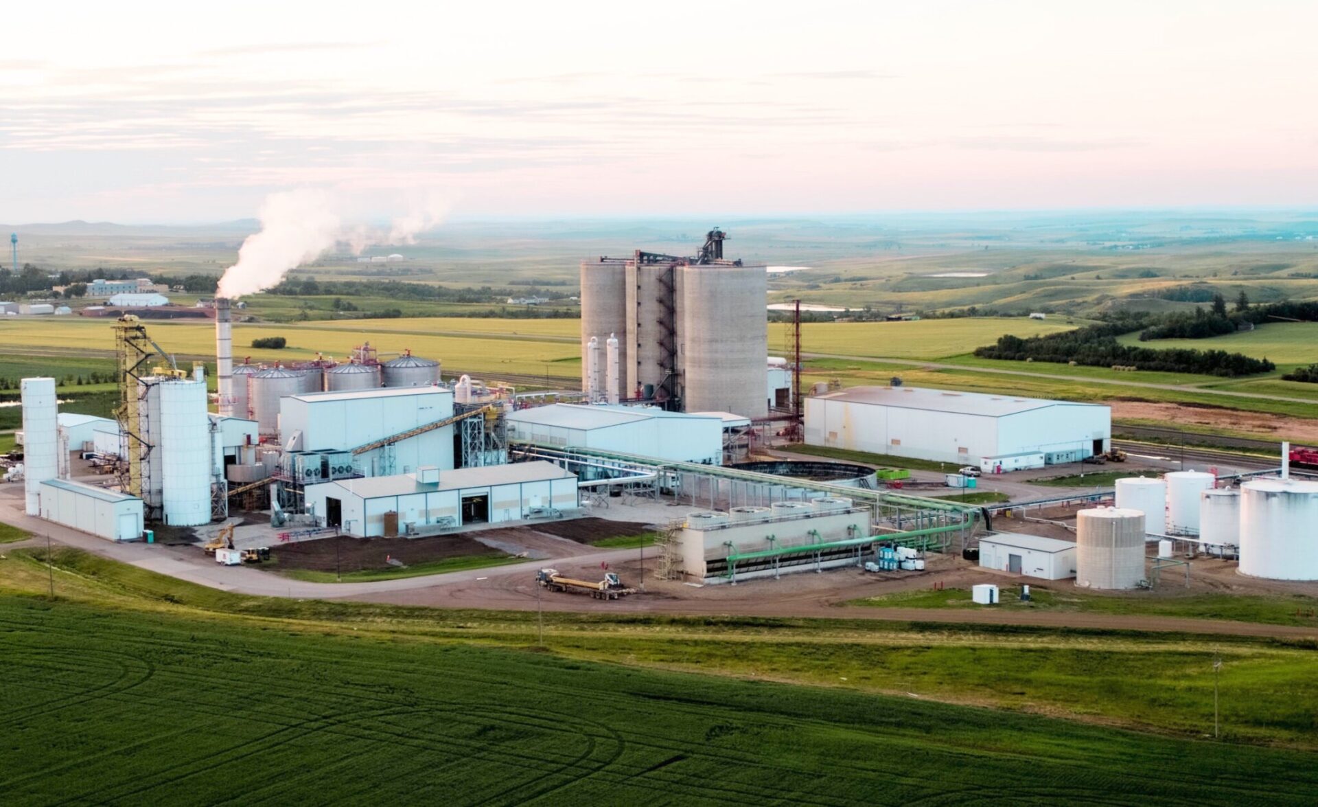 Red Trail Energy at Richardton, North Dakota, produces about 65 million gallons of ethanol from about 23 million bushels of corn each year. Photo courtesy of Red Trail Energy.