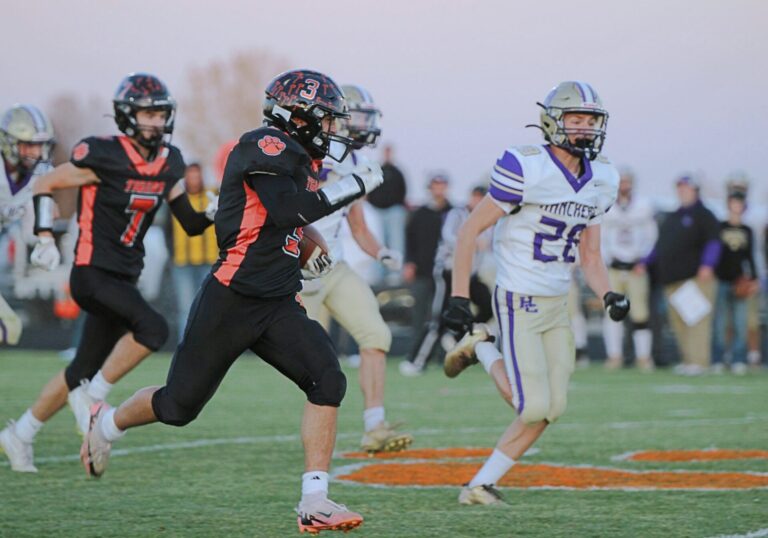 Ipswich's Kyle Hettich rushes for a 58-yard touchdown against Harding County during a Class 9A playoff Thursday, Oct. 23 in Ipswich. Hettich was named to the Class 9A all-state high school football team. Aberdeen Insider photo by Allie Hoekman.
