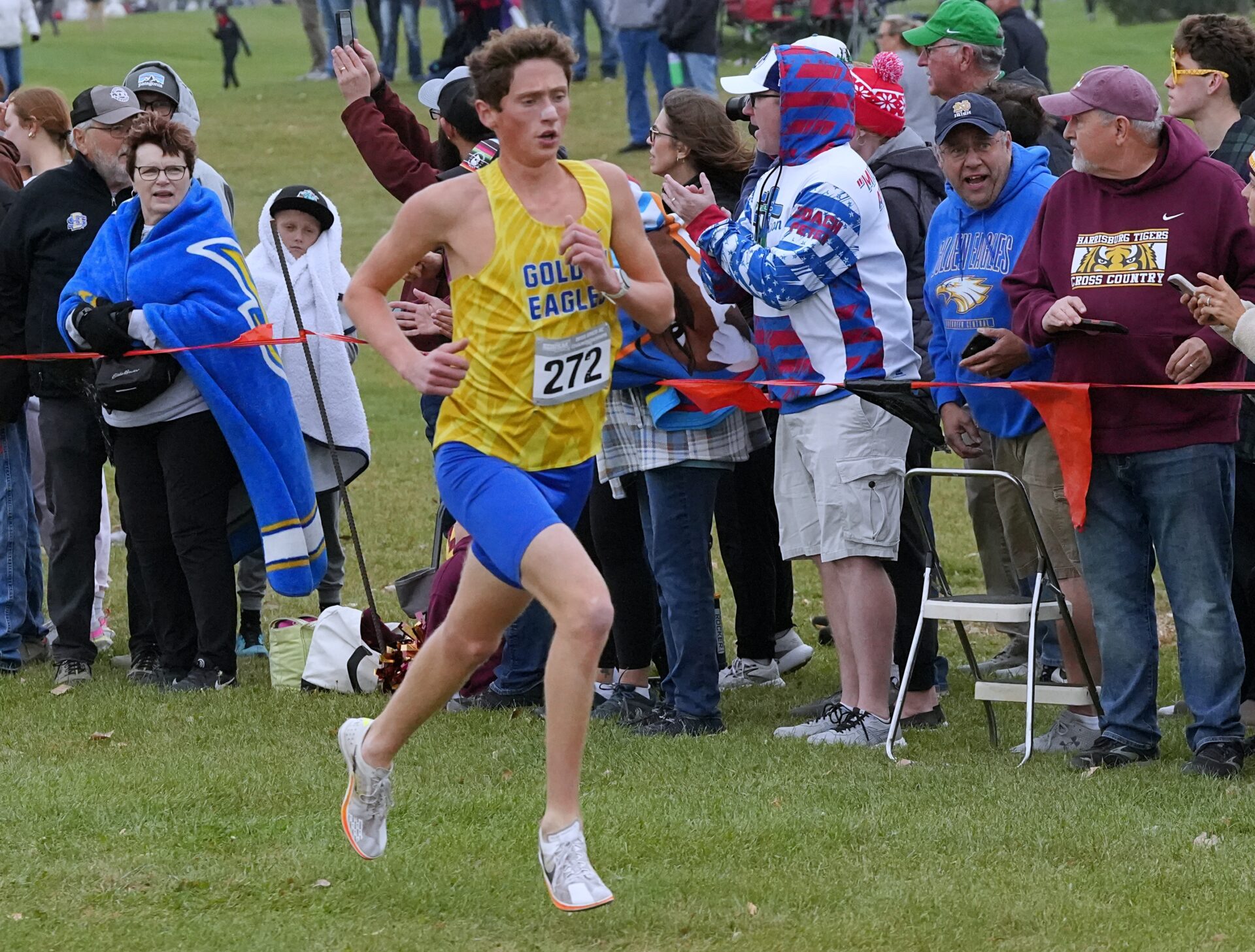 Boekelheide wins third Class B cross-country title; Ipswich girls claim team championship 4 DSC03979