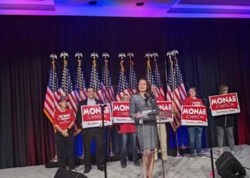 Probe puts South Dakota election chief's breakup with voter integrity buffs on display 2 Secretary of State Monae Johnson celebrates her Nov. 8, 2022, election victory with SD Canvassing’s Rick Weible and Gretchen Weible, who served as Johnson’s campaign manager in her first run for the office. South Dakota Searchlight photo by John Hult.