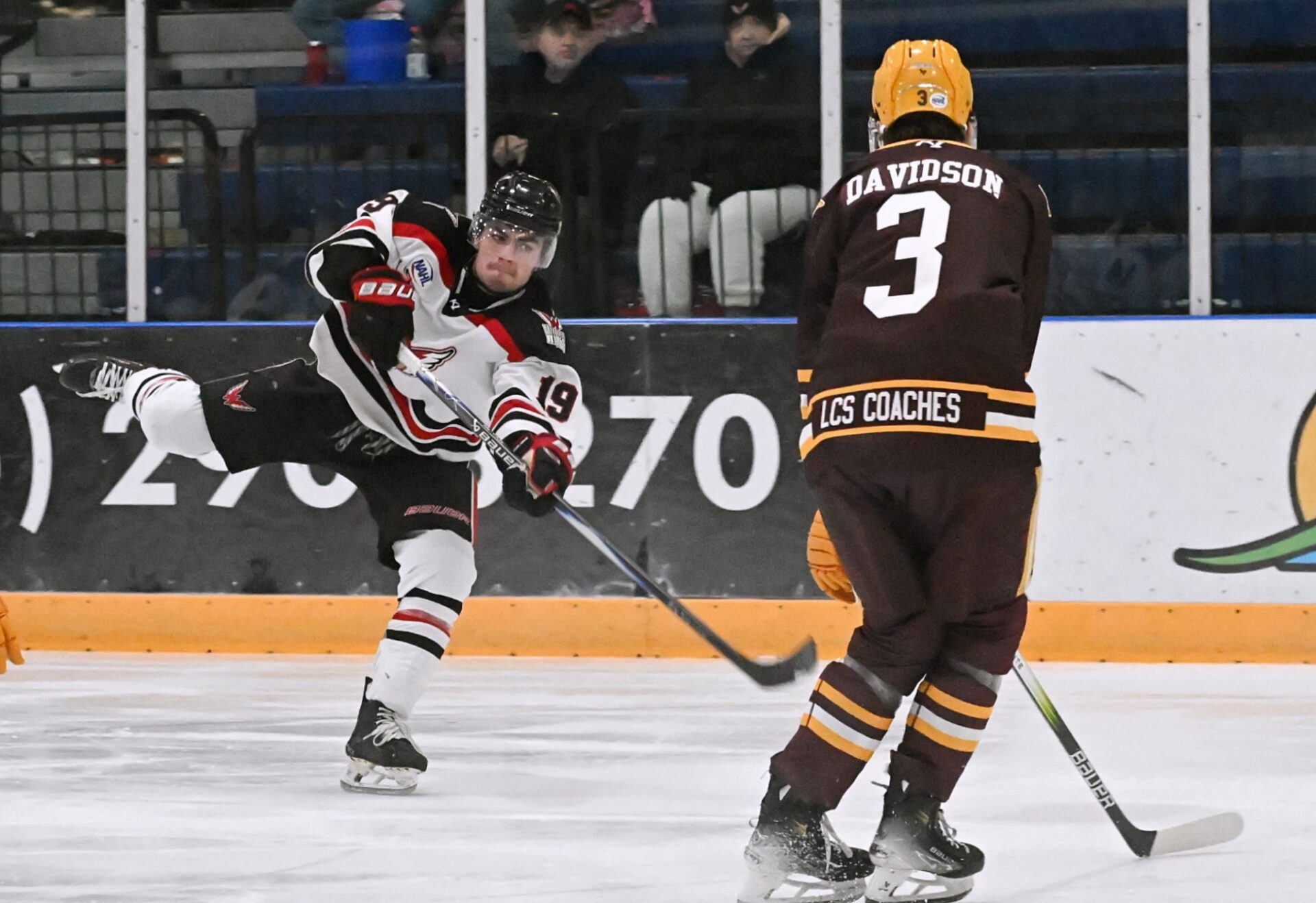 Sports roundup: 16-goal onslaught leads to Wings sweep of Minnesota 2 WINGS SCHEETZ