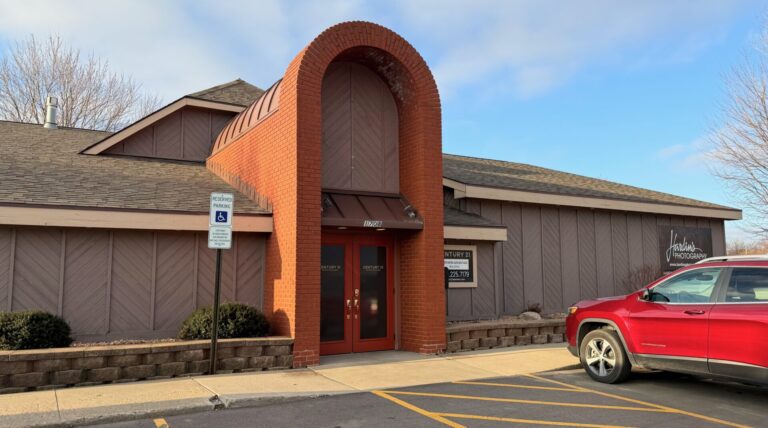 Century 21 Northern Advantage has opened at 1708 Eighth Ave. N.E. Aberdeen Insider photo by Elisa Sand.