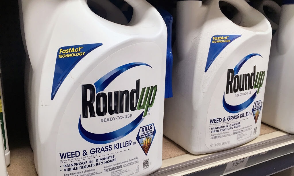 US Supreme Court hears arguments on cancer warning labels for Roundup weedkiller 1 Roundup weedkiller