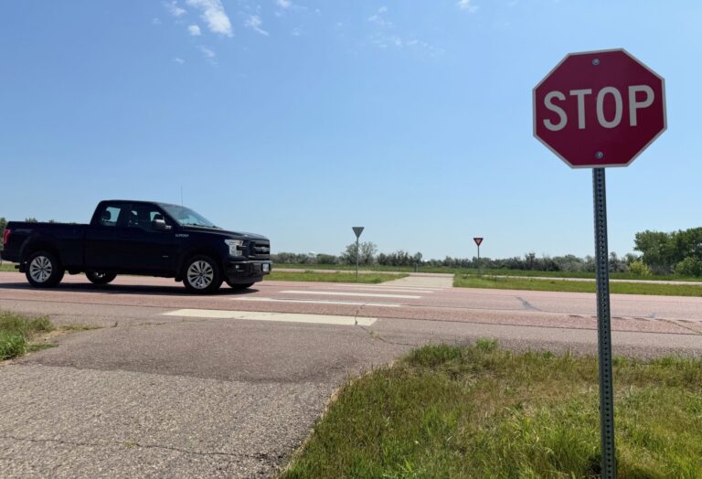 This city recreation trail at U.S. Highway 281 near Wylie Park could see the addition of a pedestrian-activated crossing light. The South Dakota Department of Transportation is looking to add that to its list of highway improvement projects for 2028. Aberdeen Insider photo by Elisa Sand.