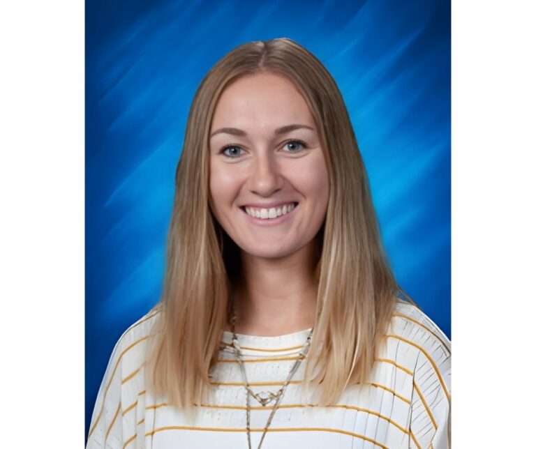 Elizabeth Raml, Roncalli principal
