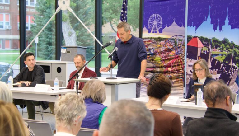 Three people seeking to represent Legislative District 3 in the state House of Representatives were at K.O. Lee Aberdeen Public Library Tuesday, Sept. 22 for a candidate forum led by moderator Kerry Konda, who is at the podium. The candidates are, from left, Republicans Spencer Sommers and Tim Hanigan and Democrat Erin Ronayne Rudner. Aberdeen Insider photo by Elisa Sand.