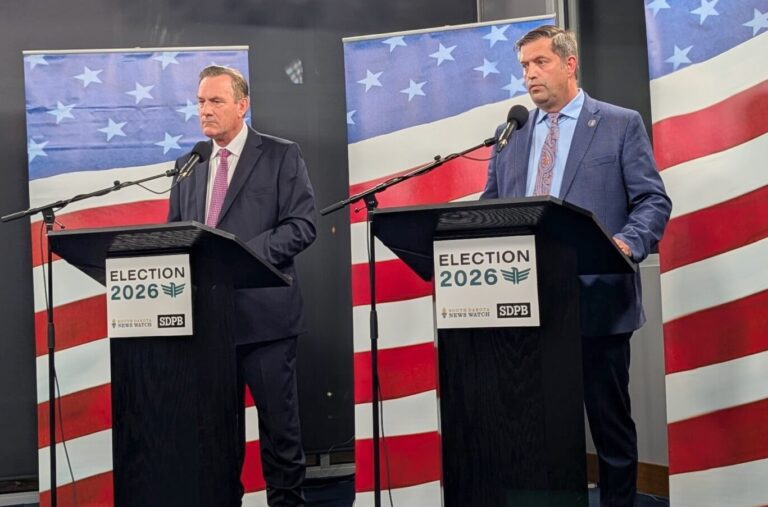 South Dakota Republican Gov. Larry Rhoden, left, and Democratic gubernatorial candidate Dan Ahlers met for a second debate on Monday, Sept. 28 at South Dakota Public Broadcasting’s Sioux Falls studios. South Dakota Searchlight photo by John Hult.