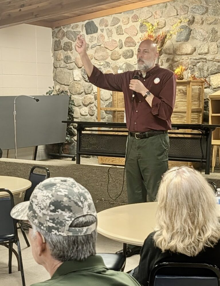 Former Aberdeen resident Brian Bengs, an independent candidate for U.S. Senate, speaks during a town hall session on Tuesday, Sept. 29 at the Aberdeen Area Senior Center. Bengs is challenging incumbent Republican Mike Rounds. Aberdeen Insider photo by Scott Waltman.